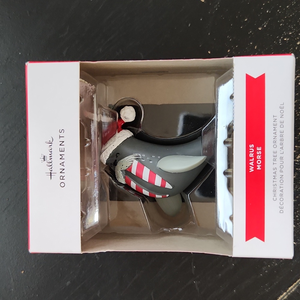 2022 Hallmark Ornament Walrus Morse